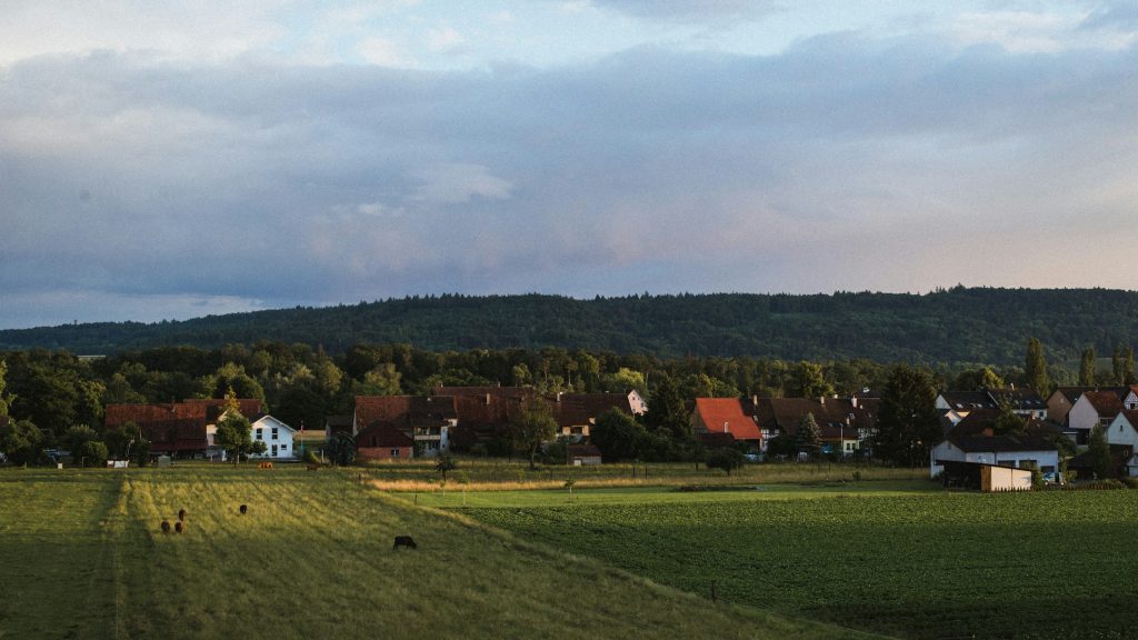 uckermark rundweg: Stimmungsvolle Landschaftsaufnahme entlang des Rundwegs in der Uckermark