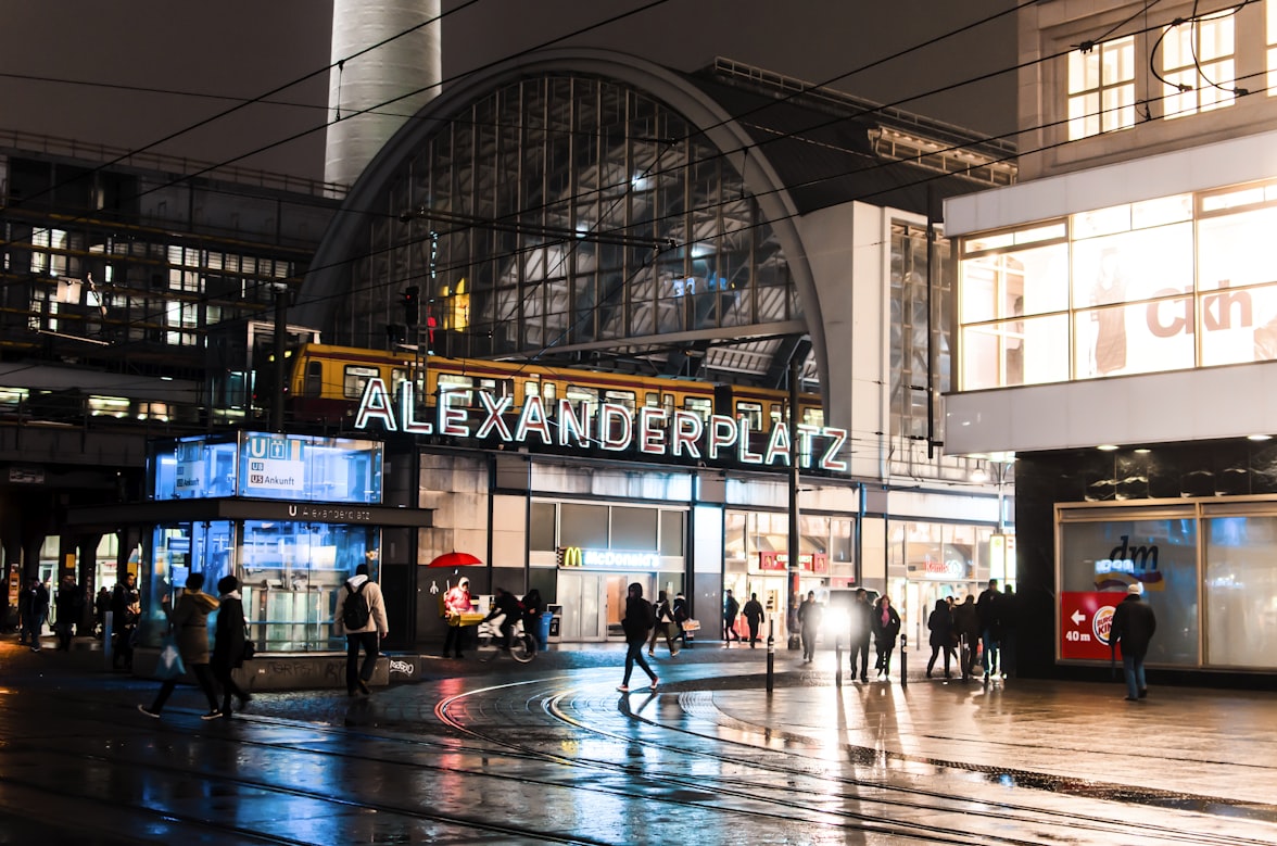 Berlin bei Regen mit Kindern: Die besten Wege für entspannte Ausflüge und Aktivitäten